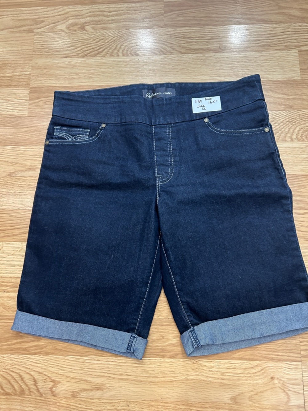 L39.    Dark Wash Denim Bermuda Shorts